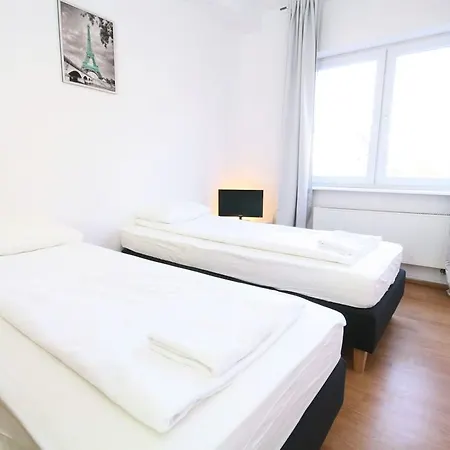- Goscinne Bed & Breakfast