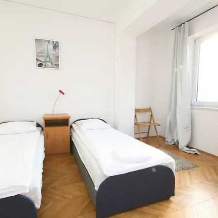 - Goscinne فندق مبيت وإفطار غدانسك